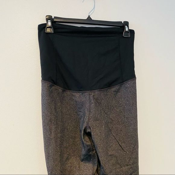 Ingrid & Isabel Maternity Gray Active Leggings with Crossover Panel - Picture 1 of 8
